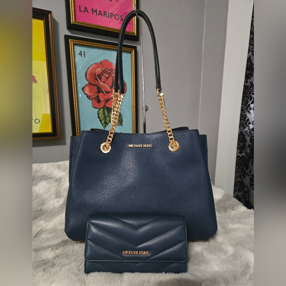 Navy Michael Kors Teagen Chain Shoulder Bag & Wallet Set - Picture 8 of 16